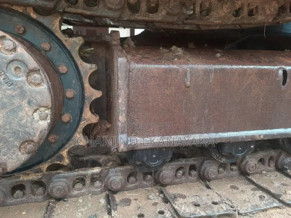 Hitachi EX120-3 2010 Heavy-Duty (Used)