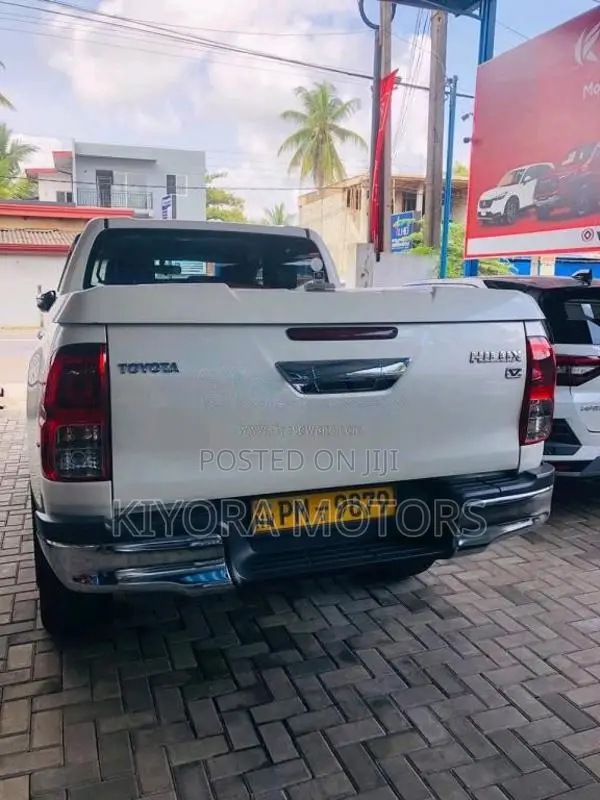 Toyota Hilux V Grade 2020 Pickup (Used)
