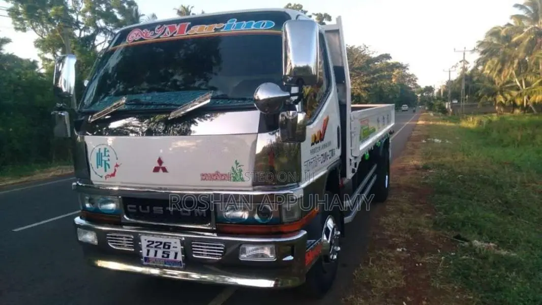 Mitsubishi Canter 1992 Lorry (Used)