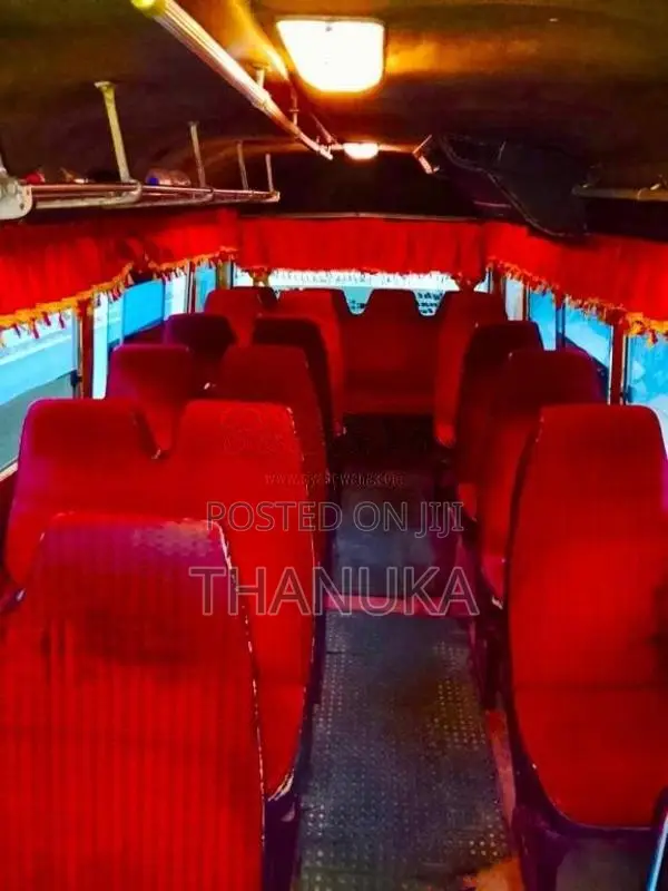 Isuzu JOURNEY L 1984 Bus (Used)