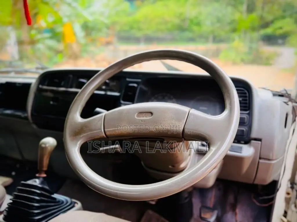 Mitsubishi Canter 2001 Lorry (Used)