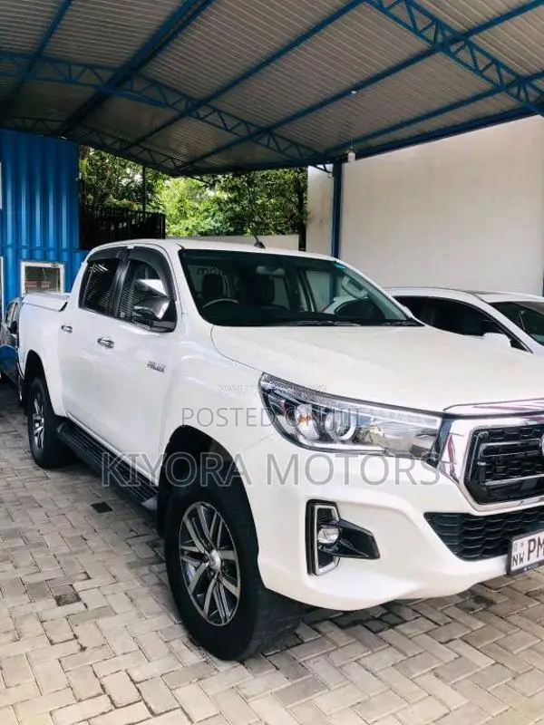 Toyota Hilux V Grade 2020 Pickup (Used)