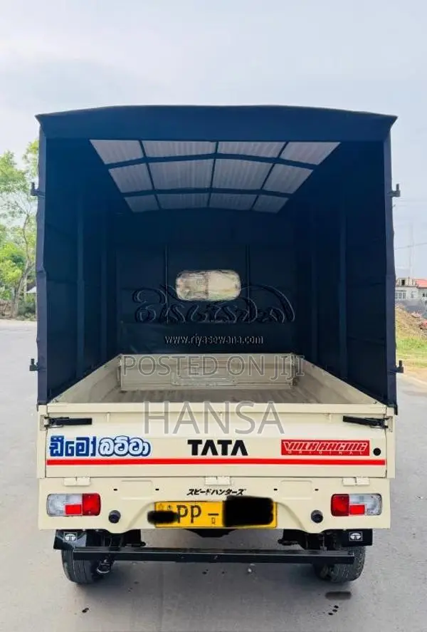 Tata Dimo Batta 2011 Lorry (Used)