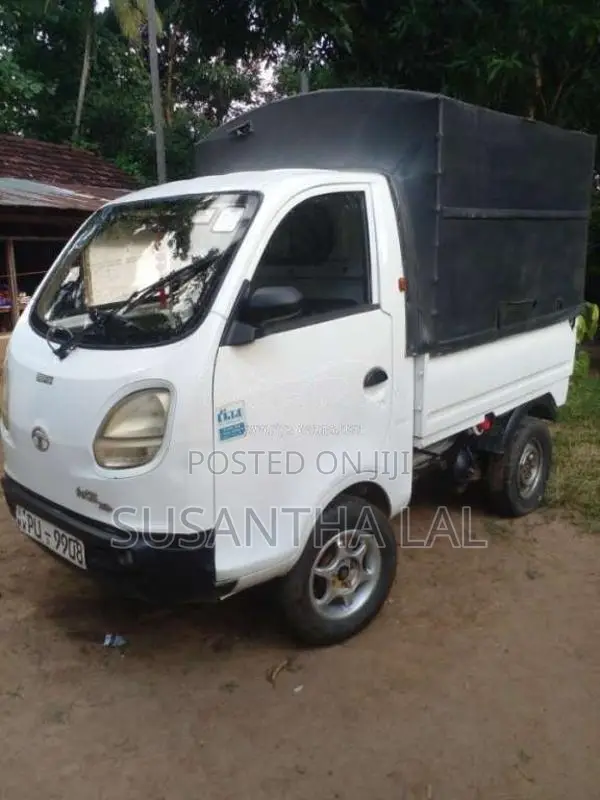 Tata Dimo Batti 2013 Lorry (Used)