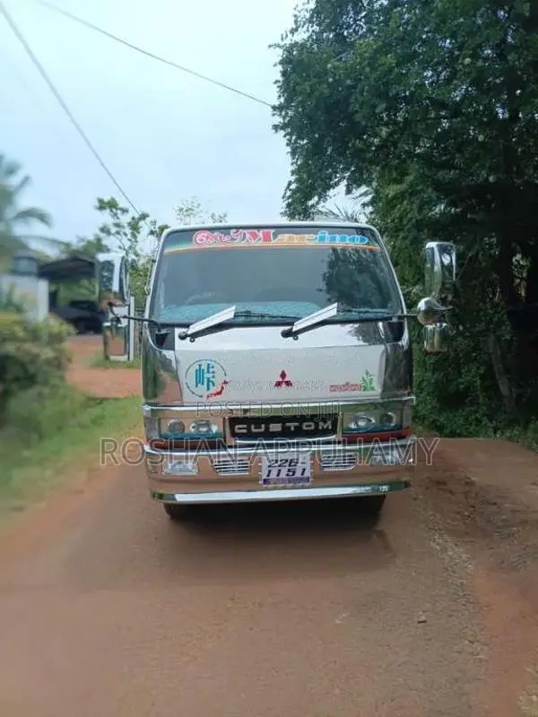 Mitsubishi Canter 1992 Lorry (Used)