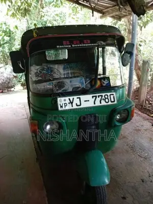 Bajaj Re 205 2011 Three Wheel (Used)