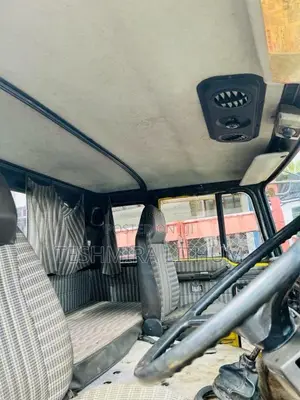 Mitsubishi Fuso 1982 Lorry (Used)