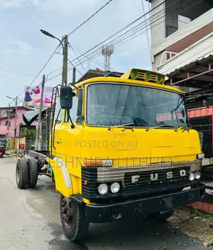 Mitsubishi Fuso 1982 Lorry (Used)