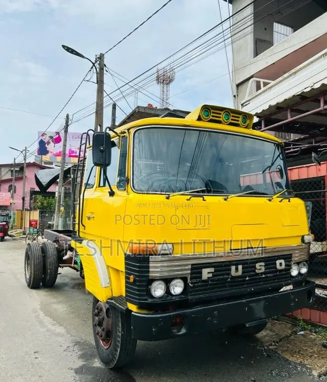 Mitsubishi Fuso 1982 Lorry (Used)