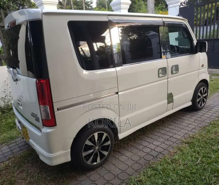 Suzuki Every Wagon DA64 2012 Van (Used)