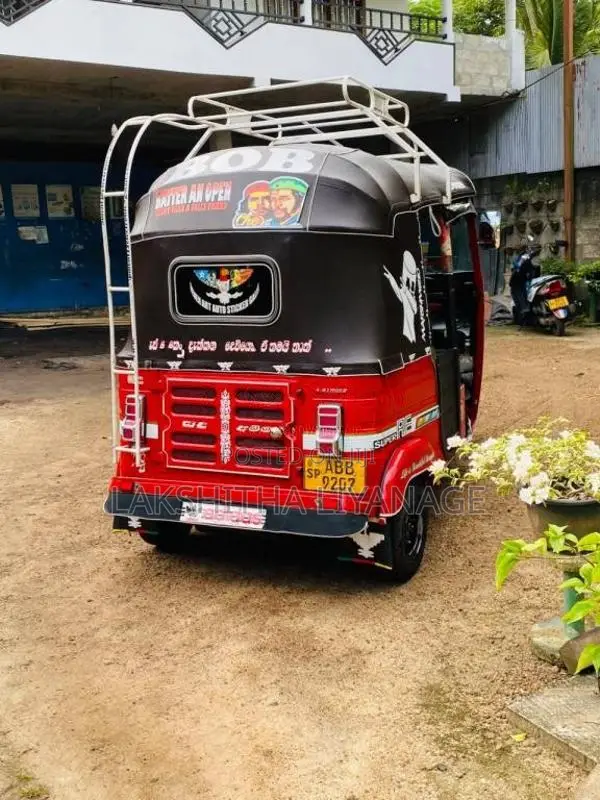 Bajaj Re 2015 Three Wheel (Used)
