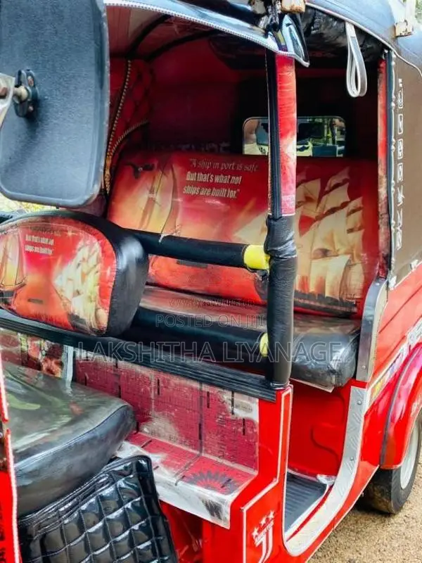 Bajaj Re 2015 Three Wheel (Used)
