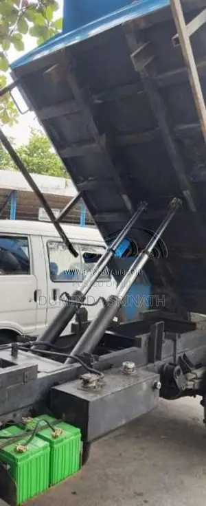 Mazda Titan 2006 Lorry (Used)