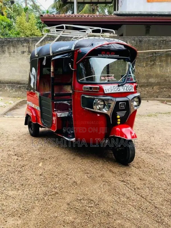 Bajaj Re 2015 Three Wheel (Used)