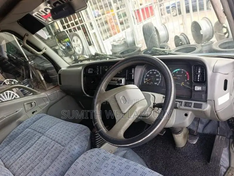 Mitsubishi Canter 2007 Crew Cab (Used)