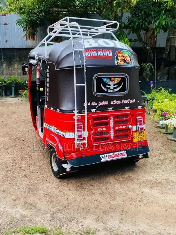 Bajaj Re 2015 Three Wheel (Used)