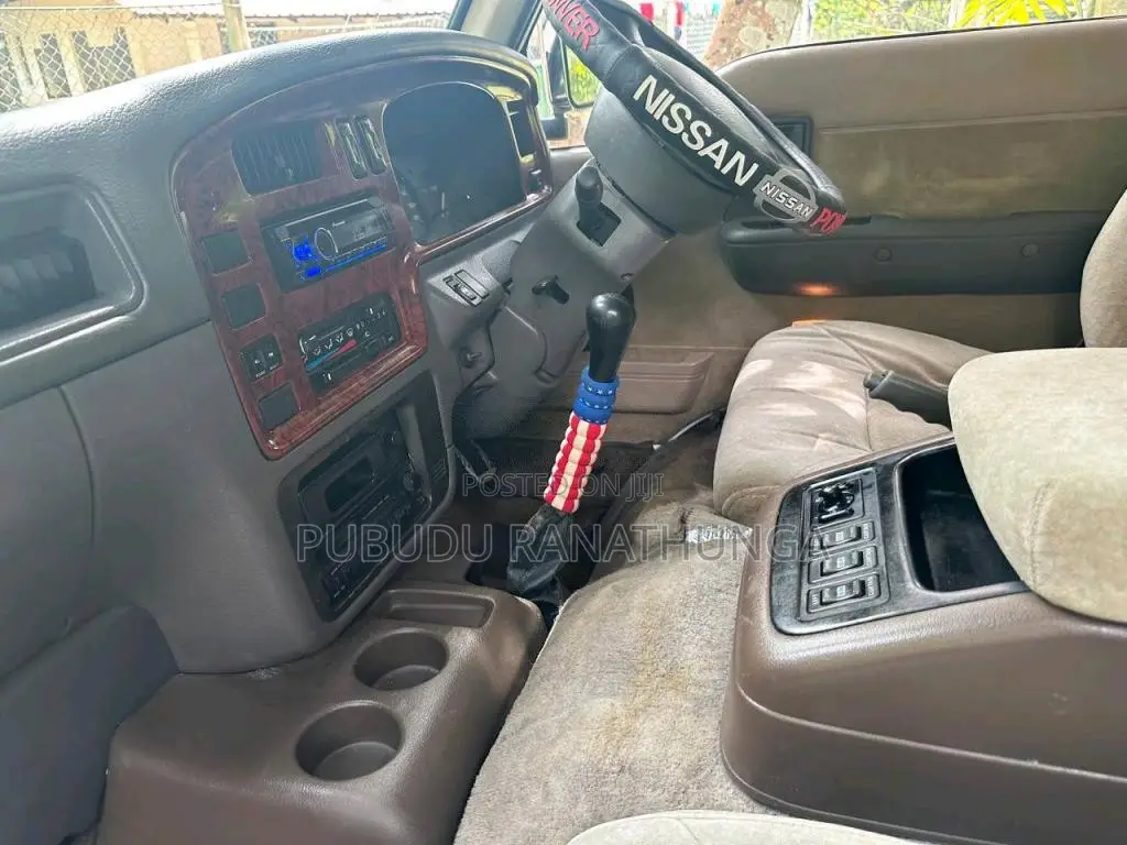 Nissan Caravan 1997 Van (Used)