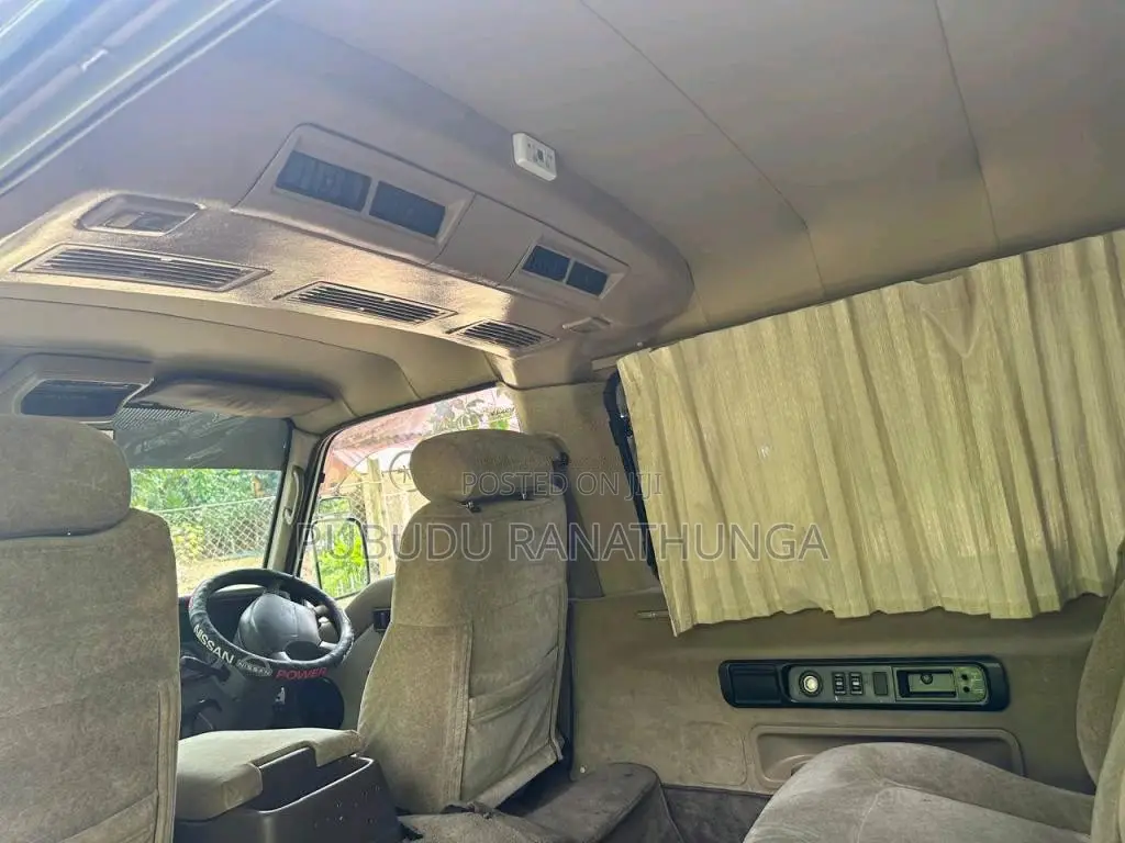 Nissan Caravan 1997 Van (Used)