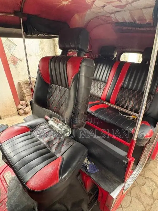 Bajaj RE 205 2014 Three Wheel (Used)