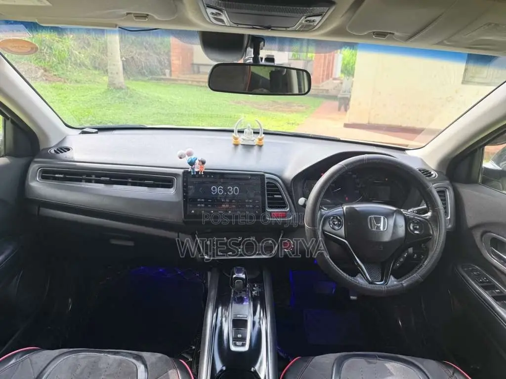 Honda Vezel Z Black 2014 SUV (Used)