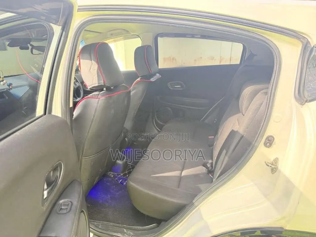 Honda Vezel Z Black 2014 SUV (Used)