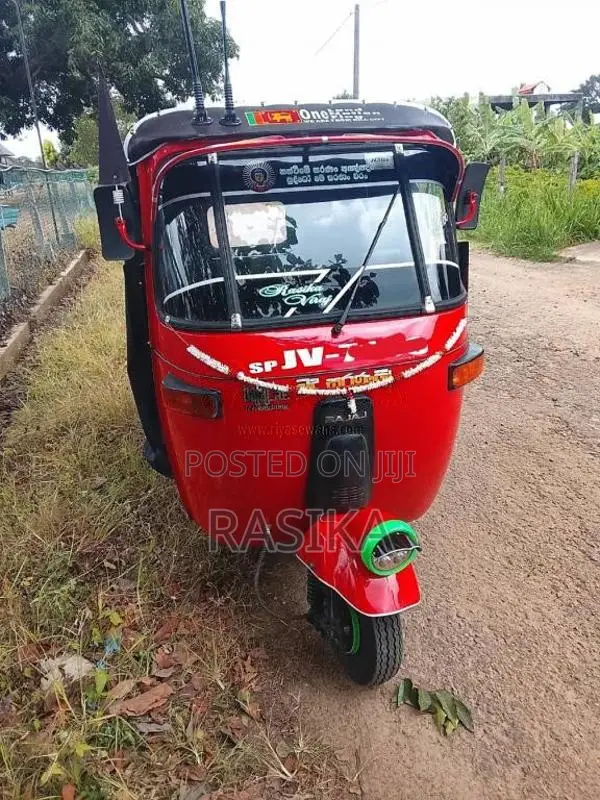 Bajaj 2 Stroke 2005 Three Wheel (Used)
