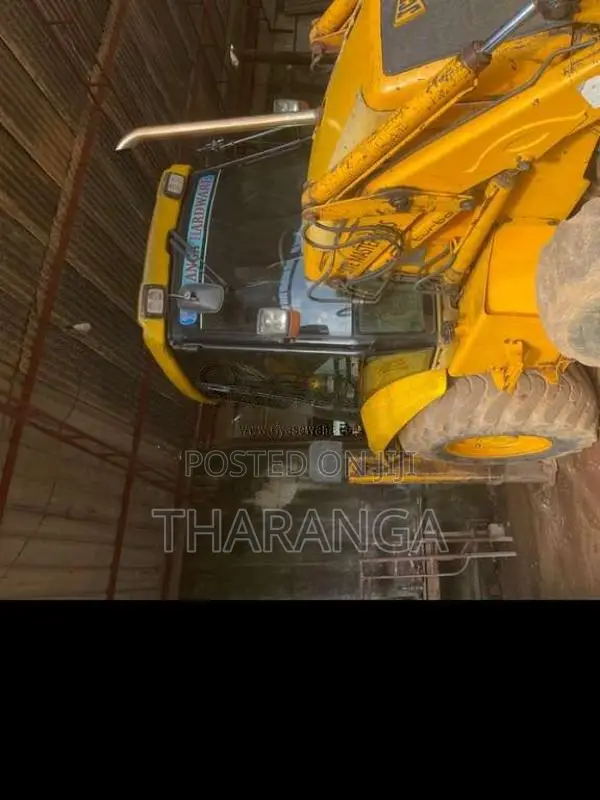 JCB 3CX 1999 Heavy-Duty (Used)
