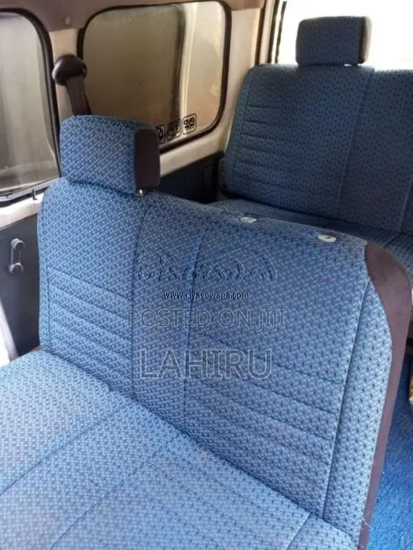 Mazda Scrum 2003 Van (Used)