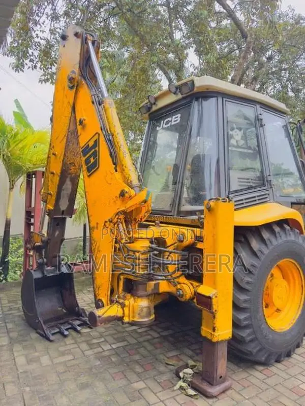 JCB 3CX 1996 Heavy-Duty (Used)