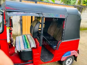 Bajaj RE 4 Stroke 2017 Three Wheel Unregistered (Recondition)