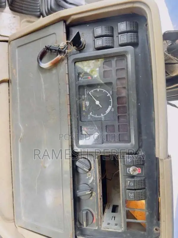 JCB 3CX 1996 Heavy-Duty (Used)
