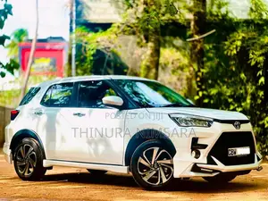 Toyota Raize 2025 SUV (Used)