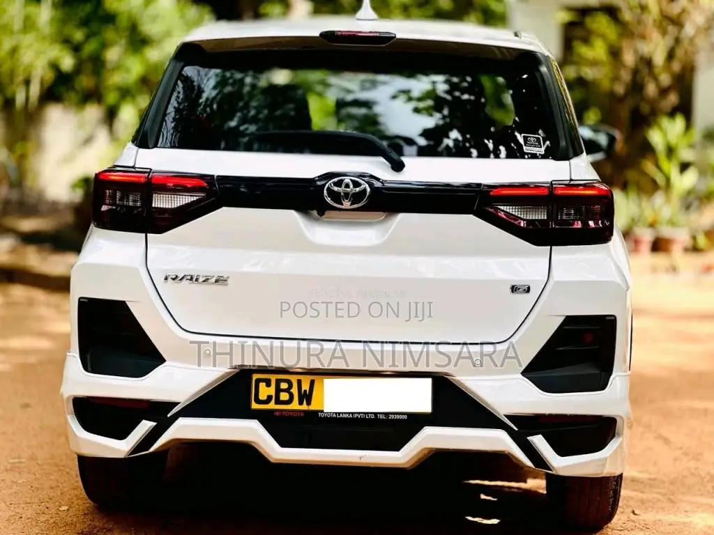 Toyota Raize 2025 SUV (Used)