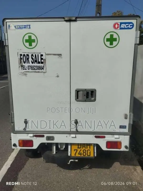 Mitsubishi MiniCab 2016 Lorry (Used)