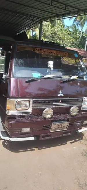 Mitsubishi L300 1998 Van (Used)