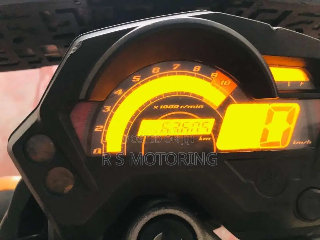Yamaha FZ 2013 Motorbike (Used)
