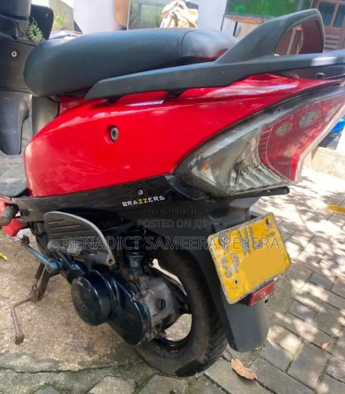 TVS Scooty Streak 2011 Motorbike (Used)