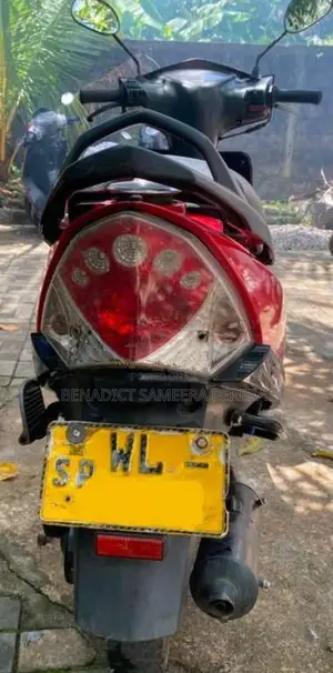 TVS Scooty Streak 2011 Motorbike (Used)