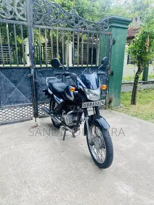 Bajaj CT-100 2014 Motorbike (Used)