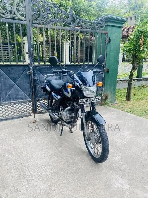 Bajaj CT-100 2014 Motorbike (Used)