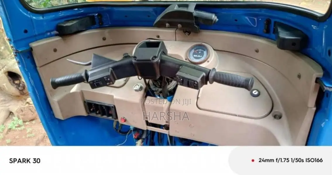 Bajaj Re 2016 Three Wheel (Used)