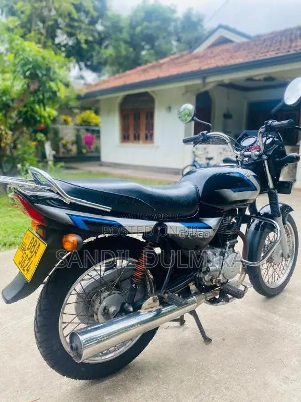 Bajaj CT-100 2014 Motorbike (Used)