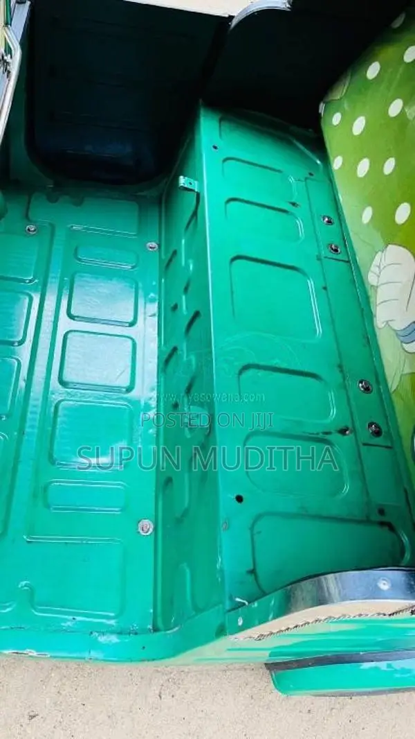 Bajaj 4 Stroke 2012 Three Wheel (Used)
