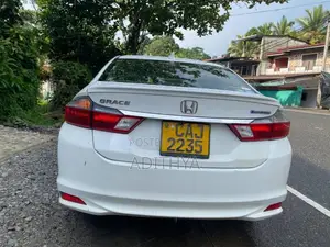 Honda Grace 2015 Car (Used)