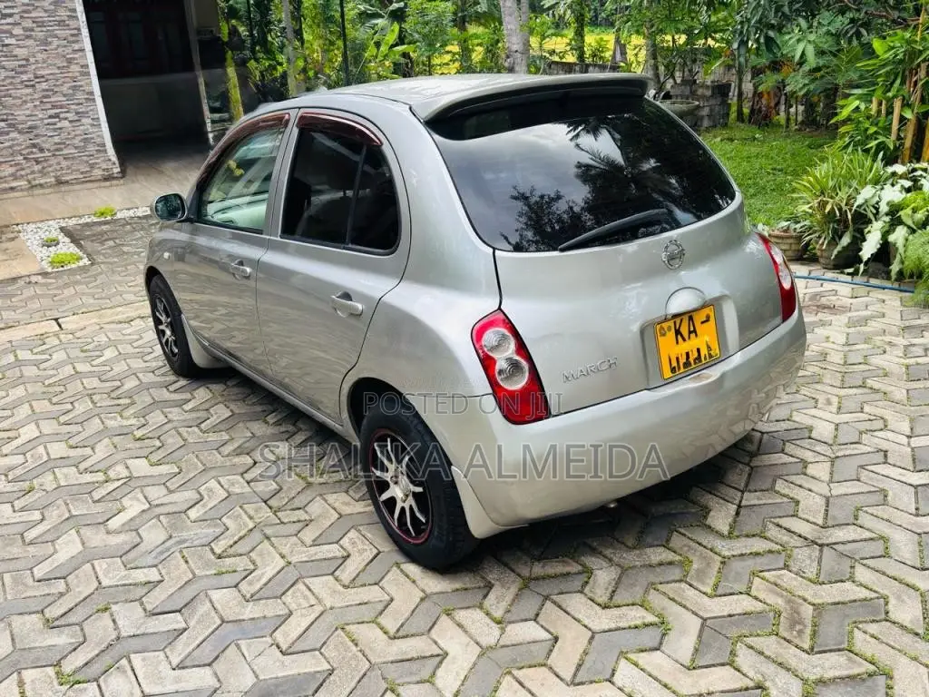 Nissan AK12 2002 Car (Used)
