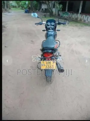 Bajaj Platina 2010 Motorbike (Used)