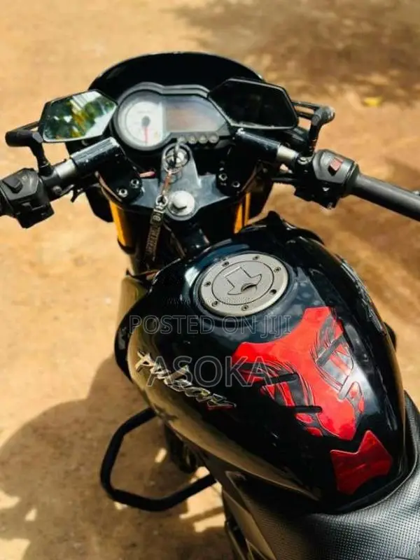 Bajaj Pulsar 180 2010 Motorbike (Used)
