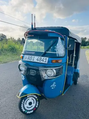 Bajaj Re 2015 Three Wheel (Used)