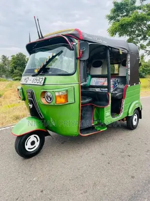 Bajaj Re 2011 Three Wheel (Used)