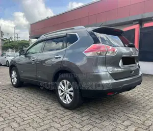 Nissan X-Trail PREMIUM EDITION 2016 SUV (Used)